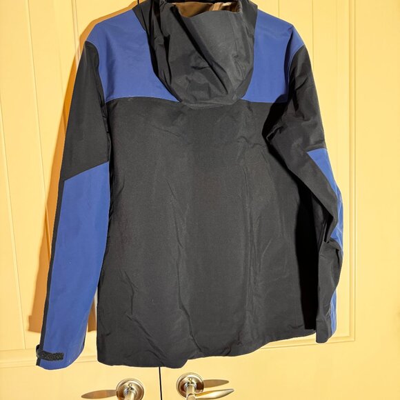 MEC Mountain Equipment Company Couloir Gore-Tex Jacket – Women’s Large – Blue - Picture 6 of 10